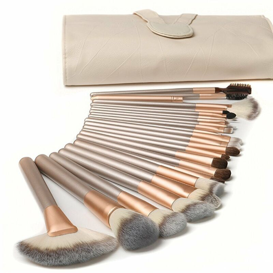 Set of 18 professional make-up brushes with synthetic wooden handle delivered with their cream-coloured storage bag