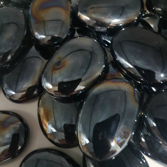 (20) Black Metallic Flat Glass Pebbles