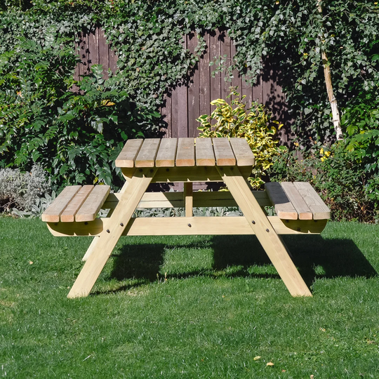 Oakham Rounded Picnic Bench