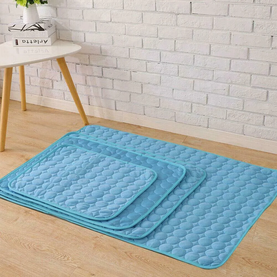 Leticia Dog Mat with Cooling in Blue
