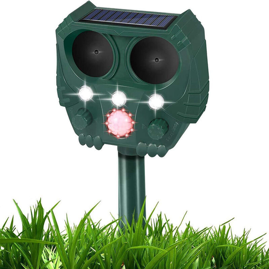 Garden Fox Repellent, Solar Powered & Waterproof Animal Deterrent, Outdoor Farm Garden Yard, Effective For Cats, Dogs, Foxes, Birds, Skunks