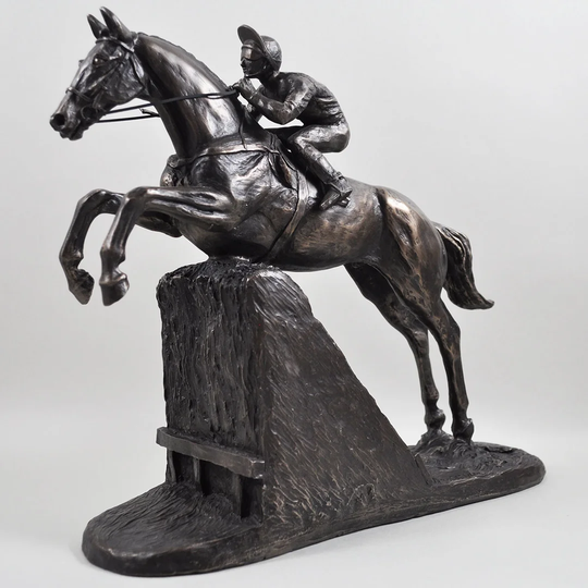 Animal Steeple Chaser Racing Horse Figurine