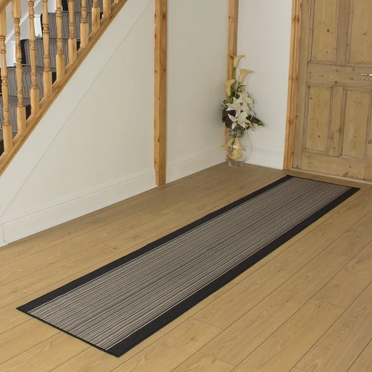 Baitz Looped/Hooked Graphite Indoor/Outdoor Rug