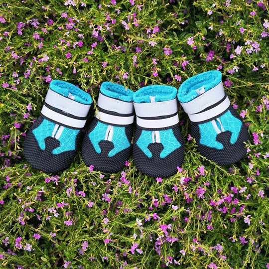 FVO - Dog Shoes, 4 Pcs Waterproof Dog Shoes with Reflective Straps Anti-Slip Sole Outdoor Paw Guard Dog Shoes for Small Medium Large Dogs Winter,