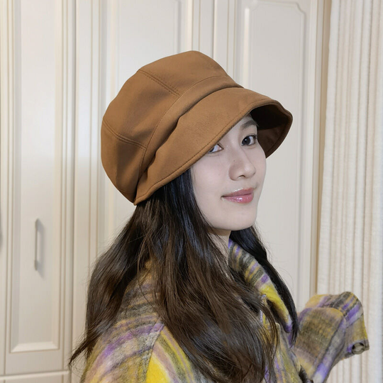 Autumn and Winter Octagonal Hat Versatile Casual Painter's Hat with Pure Beauty (Brown)