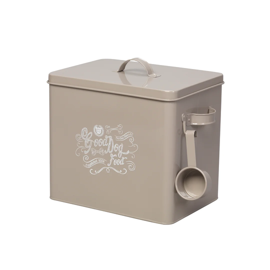 Elevated Feeder With Scoop