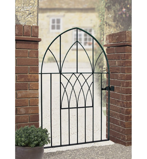 Guero Modern Low Bow Metal Garden Gate