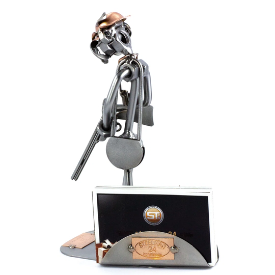 Hunter Charging Screw Man Place Card Holder