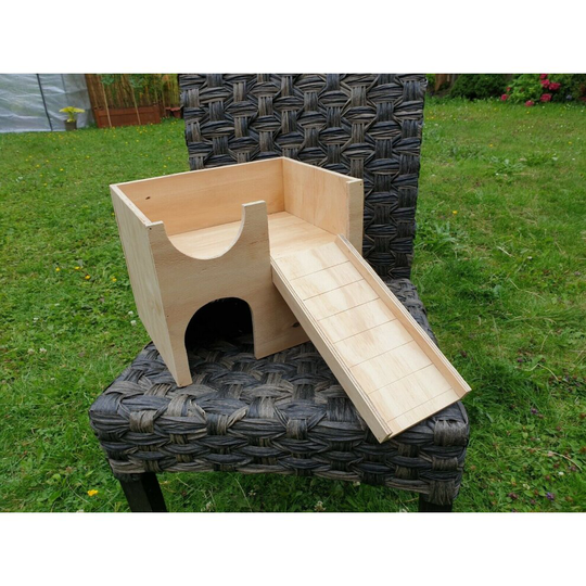 Guinea pig Hideout Castle play house small animal 12''x10''x10''
