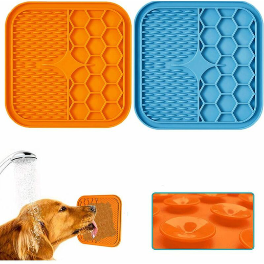 Dog Lick Mat, 2 Pieces Dog Lick Mat with Super Strong Suction with 1 Silicone Spatula, for Dog Care, Training and Claws - 15cm