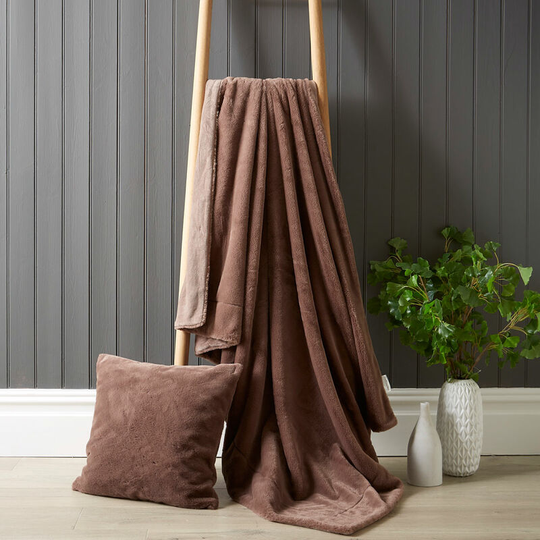 Bellissimo - Chinchilla Faux Fur Fleece Throw, Mocha, 130 x 180 Cm