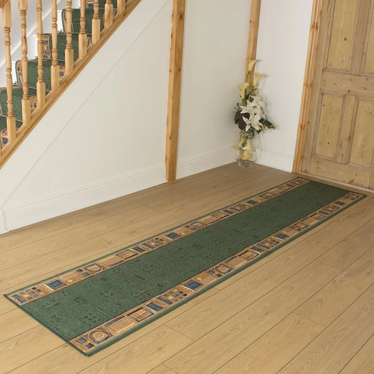 Barberton Looped/Hooked Green Hallway Runner Rug