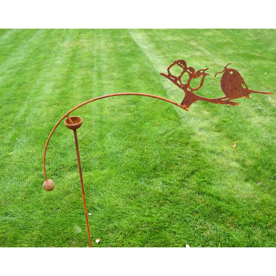 Gallerie Birds Feeding Garden Stake