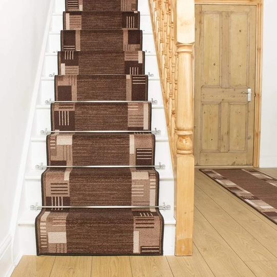 Alpena Twist Pile Dark Brown Stair Runner