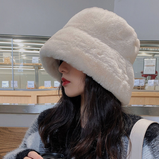 Rabbit hair imitation hat Thick cross-border foreign trade plush pot hat Women's versatile cold proof warm fisherman hat (beige)
