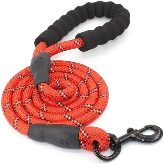 Soekavia - 1.5m Dog Leash, Dog Leash Rope with Soft Padded Handle and Durable Nylon Reflective Wires Safety Leash for All Size Dogs (Red)