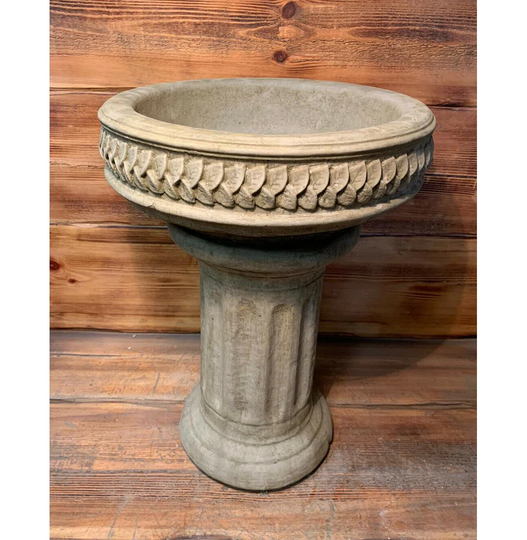 Caolan Stone Garden Style Detailed Bird Bath Statue Ornament