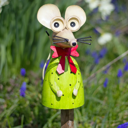 Fence stool mouse