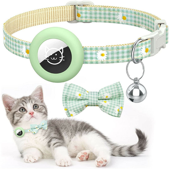 Cat Collar, Adjustable Cat and Dog Collar, Compatible with Apple Airtag, for Puppies, Kittens (Green, 1 pc.).