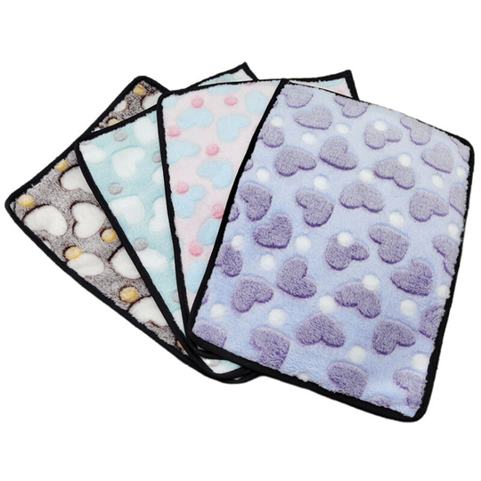 Pcs Hamster Guinea Pig Bed Mats Warm Soft Plush Hamster Plush Sleeping Mat for Fleece Warm Fluffy Blanket 25x33cm