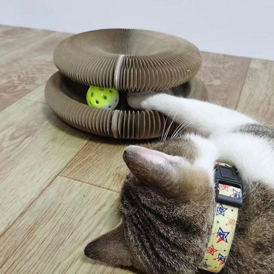 Kitten Cat Scratcher, Cat Scratching Board, Corrugated Cardboard Cat Scratcher with Bell, 2 in 1 Foldable Round Cat Bed