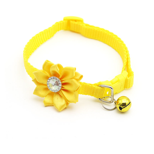 Pet Cat Collar Bell Flower Adjustable Easy to Wear Buckle Dog Collar Bells Lovely Yellow Cat Collar