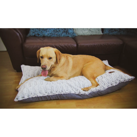 Iliana Mat in Brown