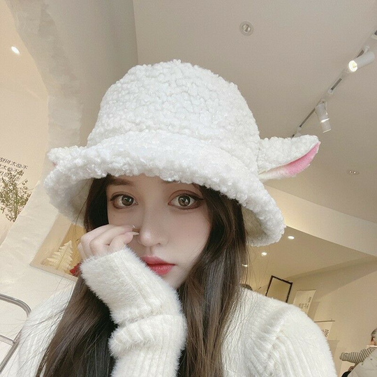 Hats for women in winter Cute cartoon lamb ears Fisherman's hat for warmth (white)