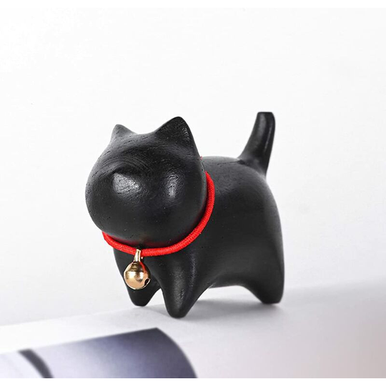 Wooden Cat Figurine ornament Mini Carving Kitten Statue with Bell Lucky Cat Animal Sculpture Pen Holder Writing Brush Rack Desktop Ornament for Home