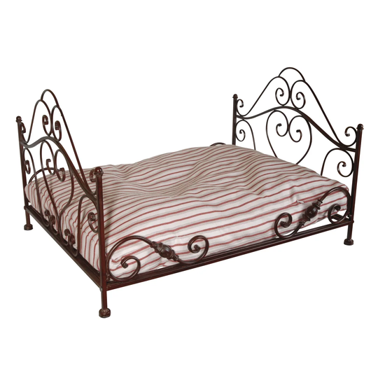 Jackeline Dog Bed