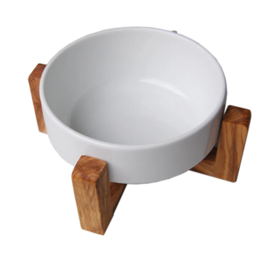 This Food Bowl Is Made of Olive Wood and Porcelain