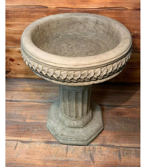 Aqsa Stone Garden Detailed Bird Bath Ornament