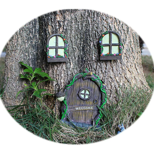 Bearsu - Miniature Fairy Tree Ornament - Light Up Tree Door and Window - Resin Tree - Retro Mystical Window - Home Decor with Cedar Nut Street Lamp