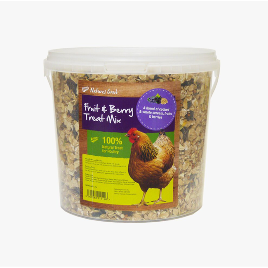 (1.2kg) Natures Grub Poultry Fruit & Berry Treat Mix 1.2kg