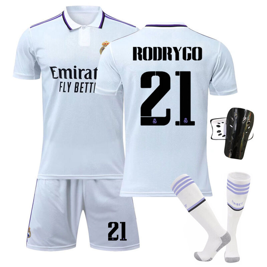 Real Madrid Home White Soccer Jersey Set No. 21 with socks+protectors, size 22