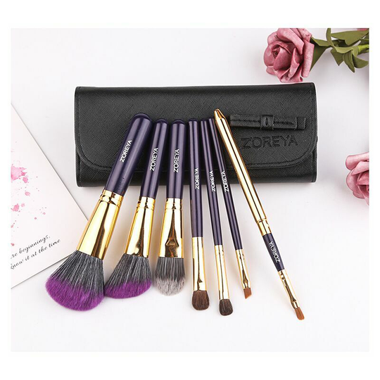 Set of 7 Violet beginner make-up brushes,