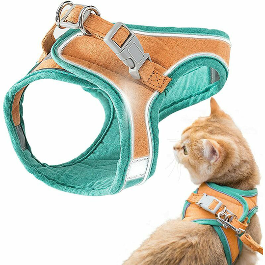 Cat Belt and Belt, Comfortable Cat Walking Vest with Belt, Vest Cover, Breathable Reflective Strip, Medium Green Kitten Jacket