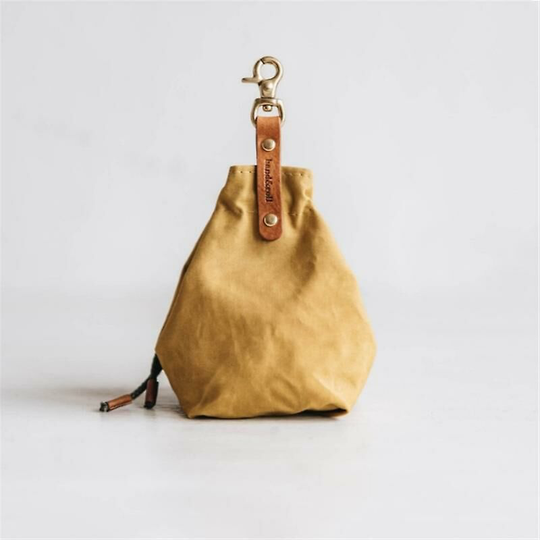 Dog Treat Pouch - Portable Dog Training Treat Bag Drawstring Sealing Method Snack Bag Waist Hook Loop Yellow