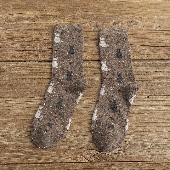 Socks women autumn and winter mid-tube socks Japanese cute kitten wool idea yarn retro pile socks Korean version ins coffee one size