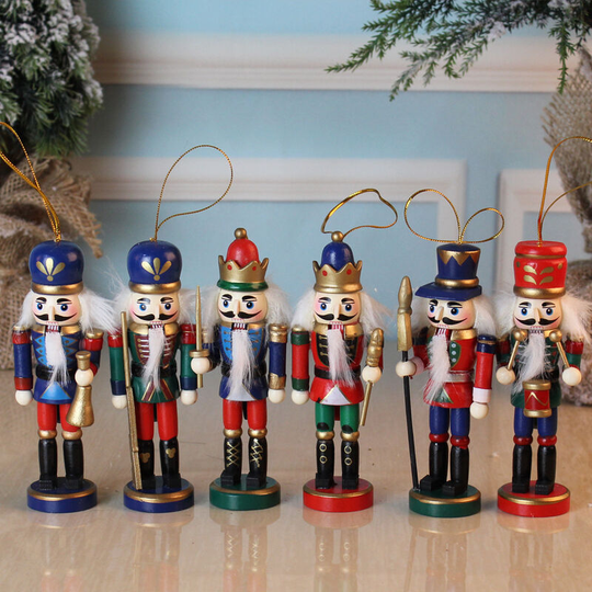 Heguyey - 6 Traditional Wooden Christmas Nuts, 13cm Christmas Hear Decoration, Tree Orn- Solid & Premium Quality