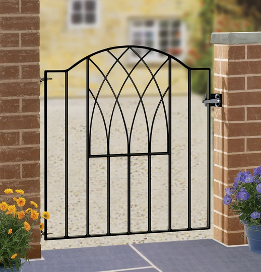 Guero Modern Bow Top Metal Garden Gate