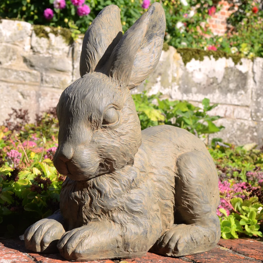 Rabbit Rust Effect Statue
