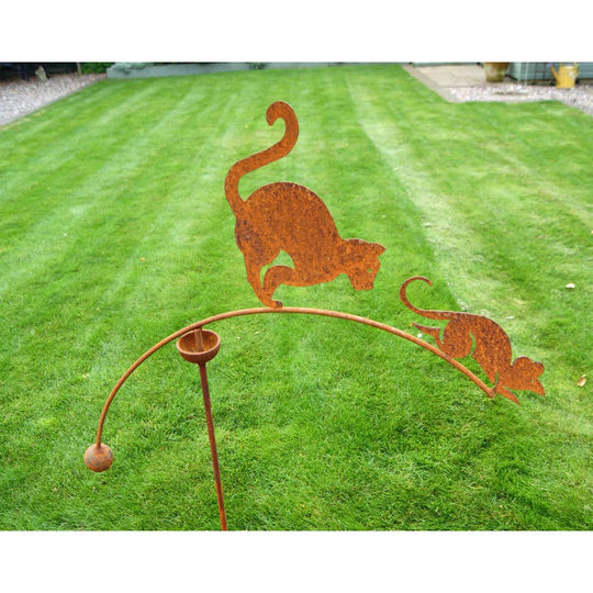 Quonset Cat & Mouse Garden Stake