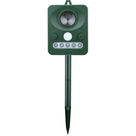 Solar-Powered Animals Repeller Ultrasonic-Wave Dog Cat Rechargeable Repellent for Outdoor Lawn Garden Yard Farm Use,model:Green