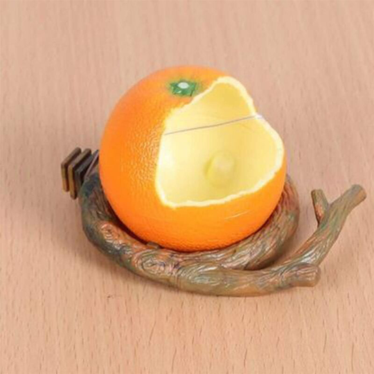 Simulation fruit shape bird feeder waterproof hanging small wild bird feeder, suitable for parrots, pigeons, various birds and small animals (oranges)