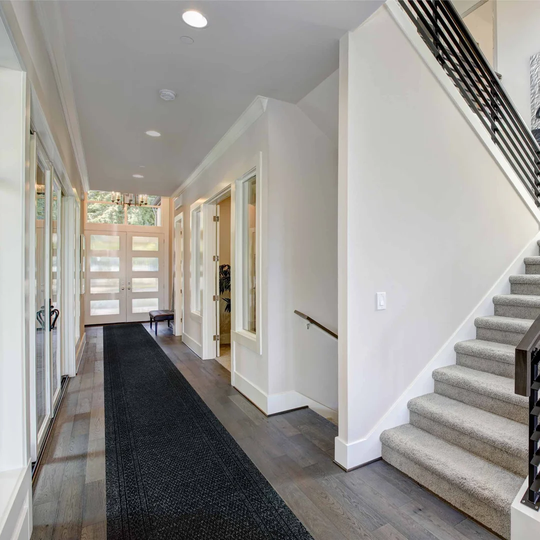 Teoman Aztec Looped/Hooked Black Rug