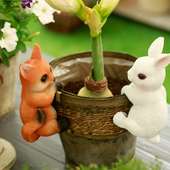 Set of 2 Outdoor Garden Ornaments, Decorative Animal Garden Sculpture Rabbit and Fox Statues for Patio Lawn Planters