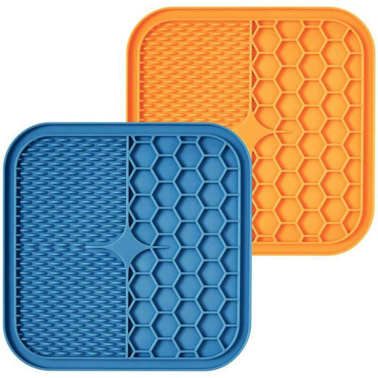 2 Pieces Dog Licking Mat Slow Mat Dispenser Dog Pet Licking Pad Anti Choking Silicone Dog Bowl