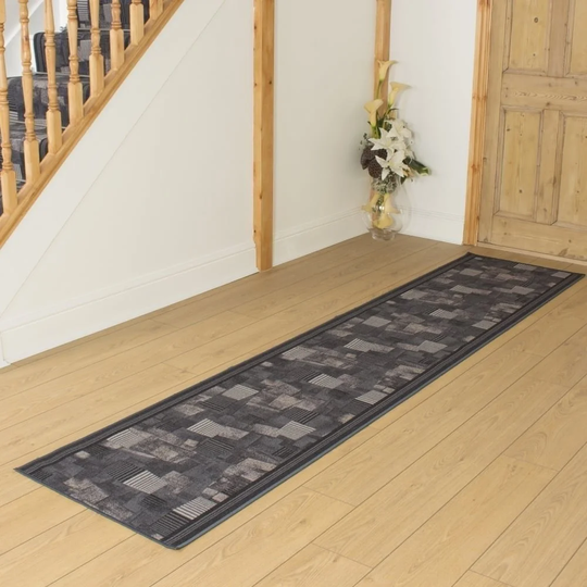 Bainsbury Looped/Hooked Graphite Indoor/Outdoor Rug
