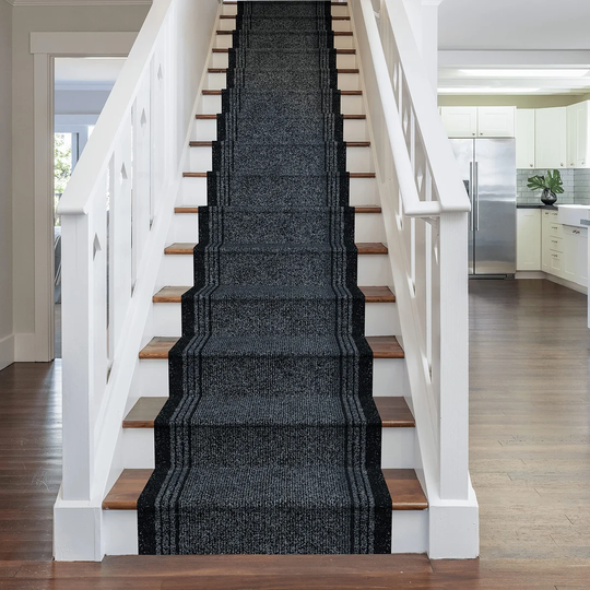 Abby Stair Looped Black Rug